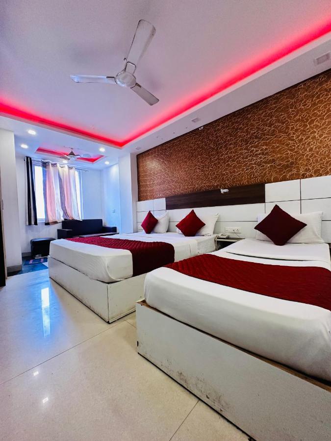 Hotel Palm Majestic At Airport Neu-Delhi Exterior foto